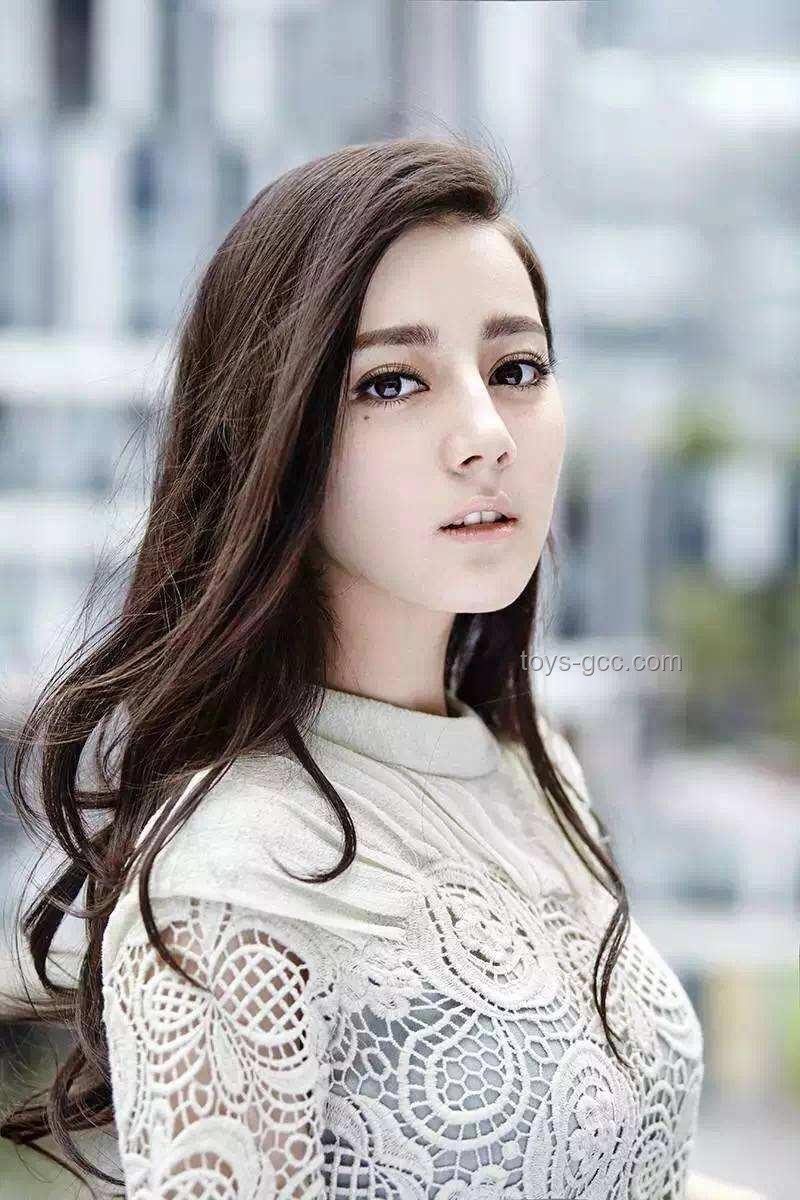 12秒坠入迪丽热巴的明媚美学探析